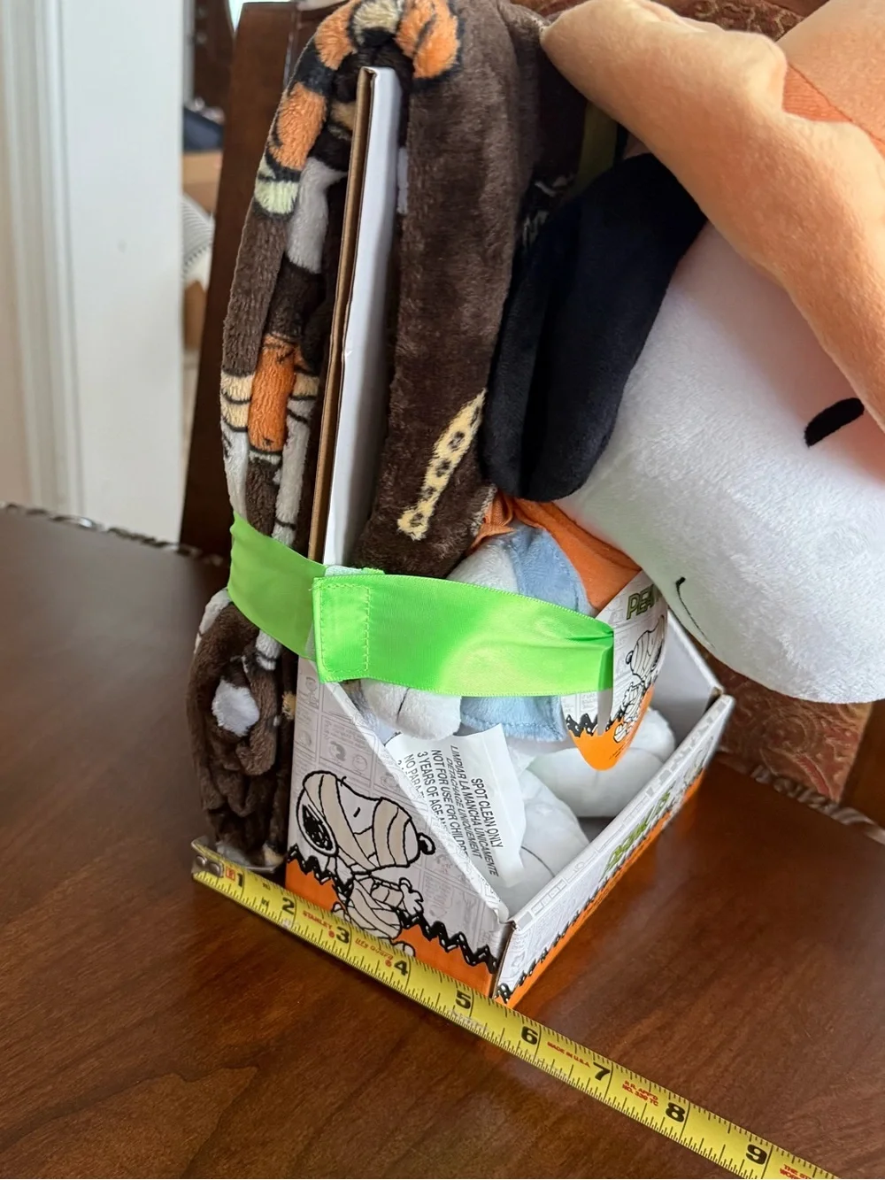 Peanuts Halloween 2026 Scarecrow Snoopy Pillow and Throw Blanket Set - New w/Tag